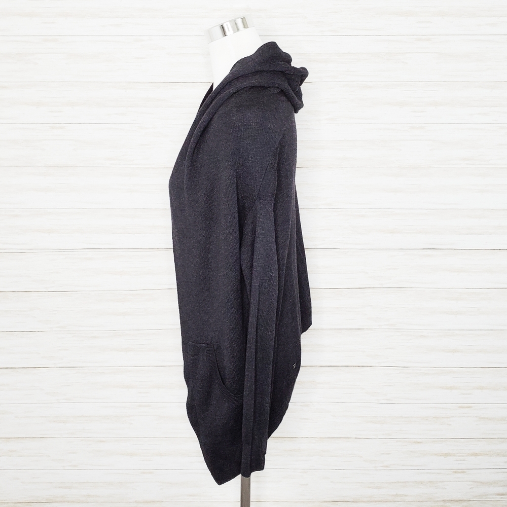 Lululemon Reversible Cabin Yogi Wrap - Picture 5 of 9
